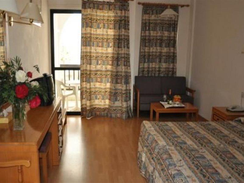 Episkopiana Hotel & Sport Resort Episkopi  Dış mekan fotoğraf